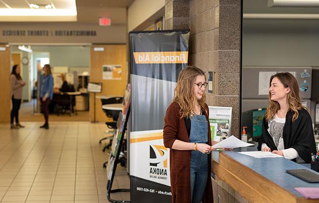 Student Visits with Financial Aid Representation at Finacial Aid Office on Campus